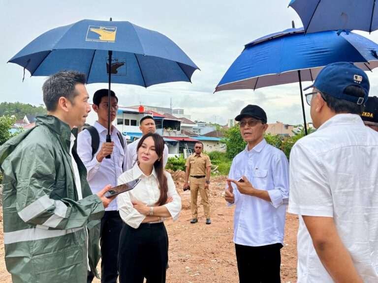 Kepala BP Batam dan Wakil Kepala BP Batam Tinjau Penataan Sungai Baloi indah